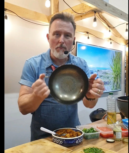 Happy Campers! Balti cooking at The Motorhome and Caravan Show NEC Birmingham 2025