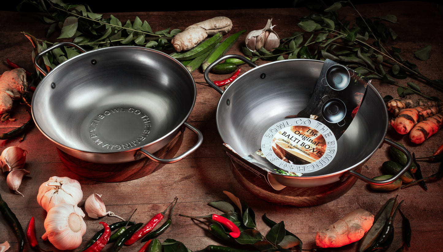 GIFT SET: Two Balti Bowls and Two Stands