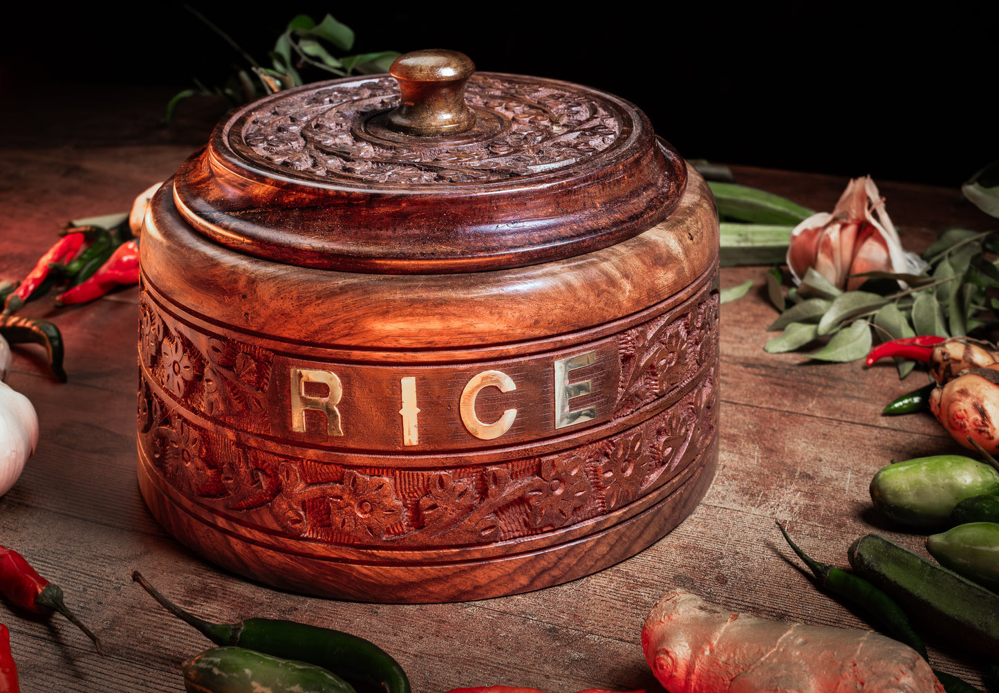 GIFT SET; 'The BIG one', Bowls and Stands, Base Sauce, Spices, Sizzler and Serving boxes.