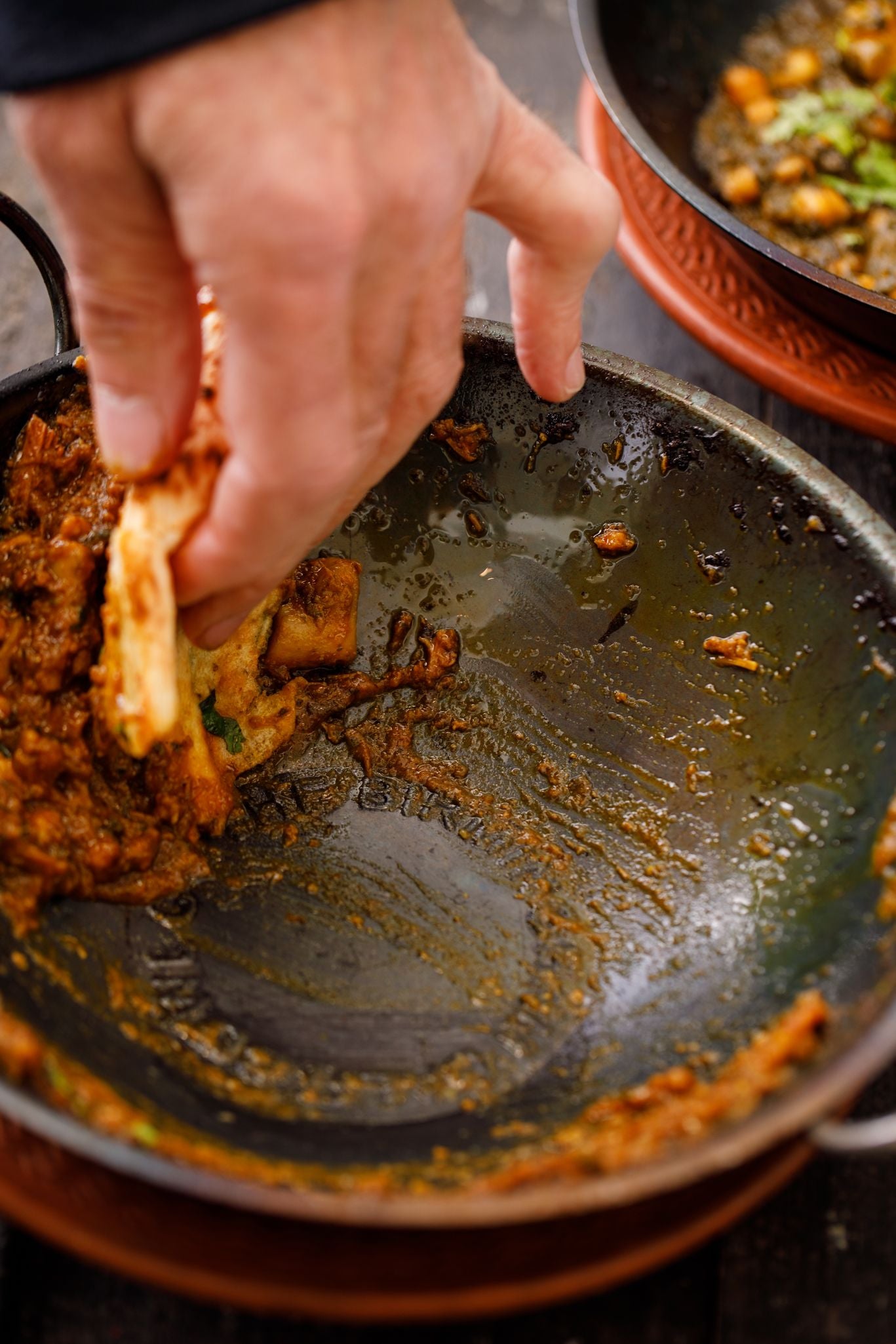 GIFT SET: Two Balti Bowls and Two Stands